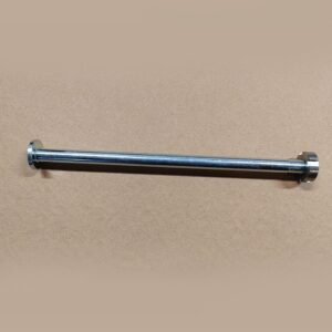 Čep kyvky středové osy s matkou na Sur-Ron X/L1e