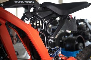 Adapter for raising the seat on Sur-Ron X/L1e