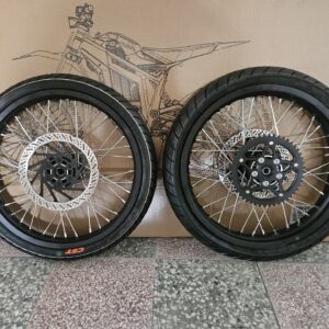 motárdová kola Pro Talaria