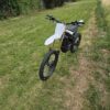 Talaria Komodo MX černá bílé plasty Talaria - Obrázek 5